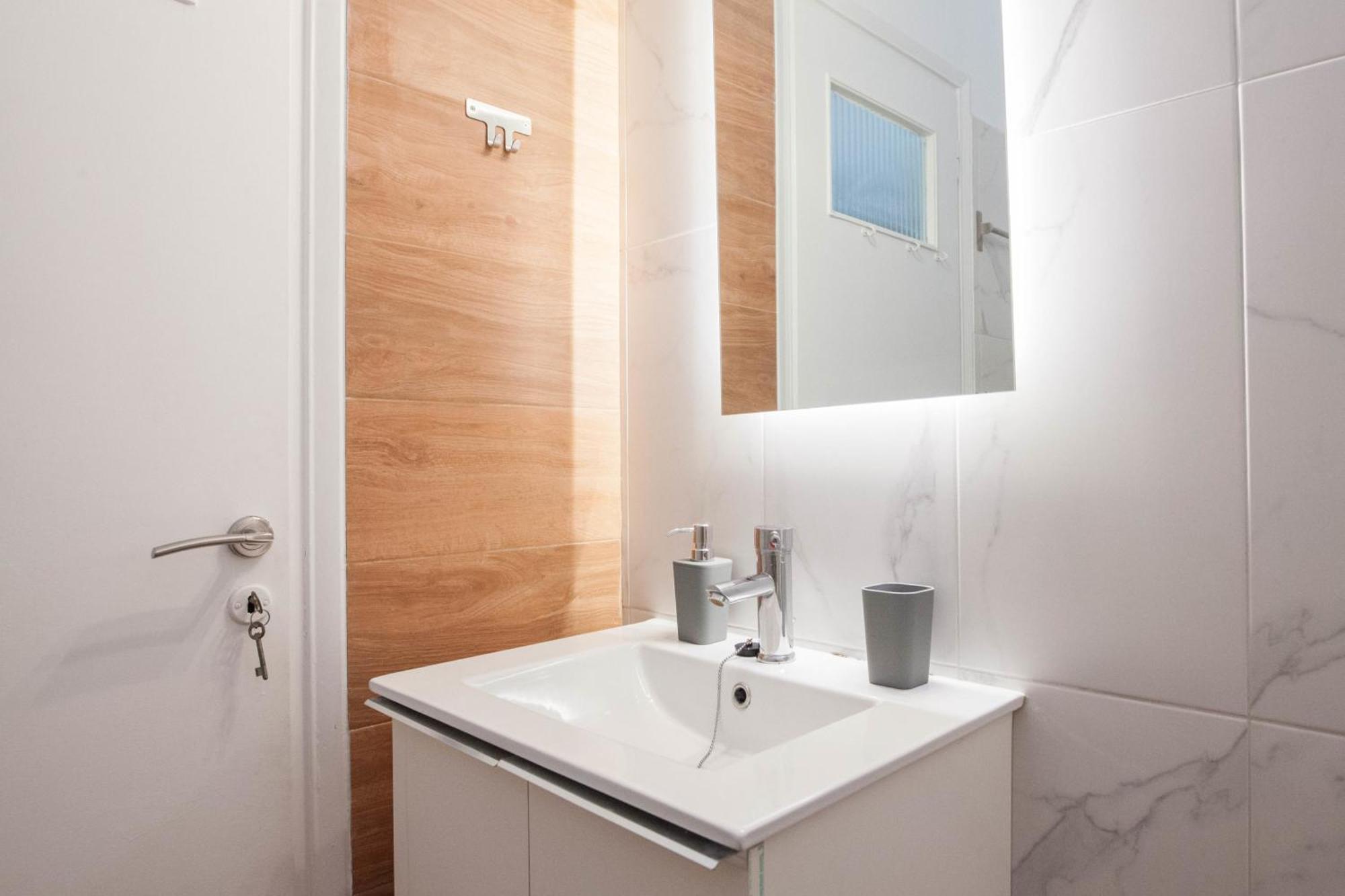 אתונה Modern 1 Bd Balcony Apt Near Metro In Kato Patisia מראה חיצוני תמונה