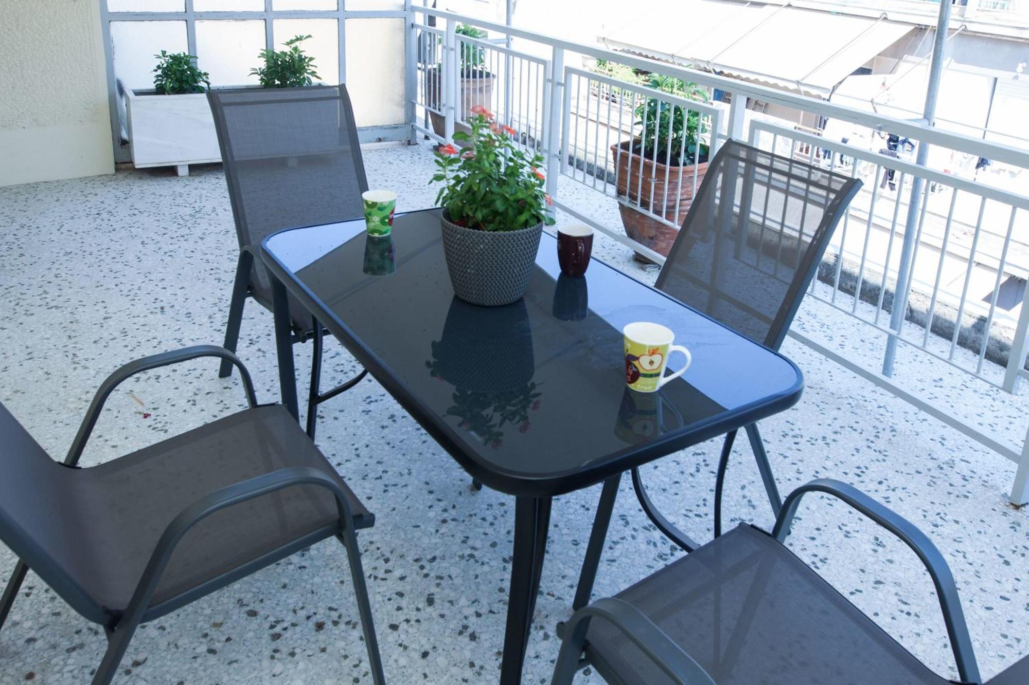 אתונה Modern 1 Bd Balcony Apt Near Metro In Kato Patisia מראה חיצוני תמונה